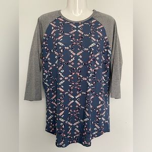 3/4 sleeve shirt EUC